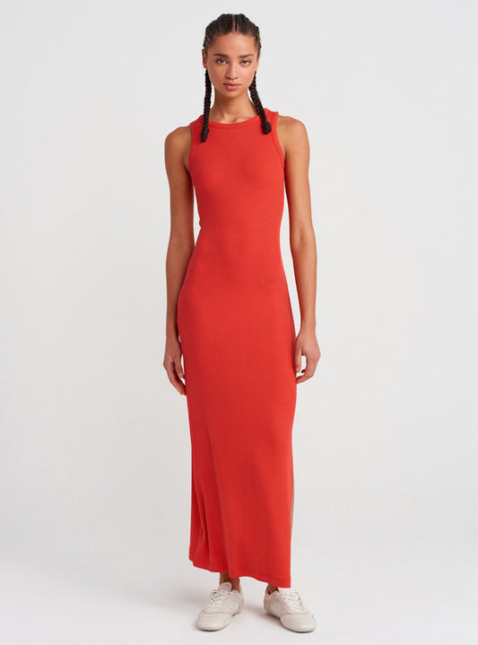 Yırtmaç Detaylı Midi boy Elbise