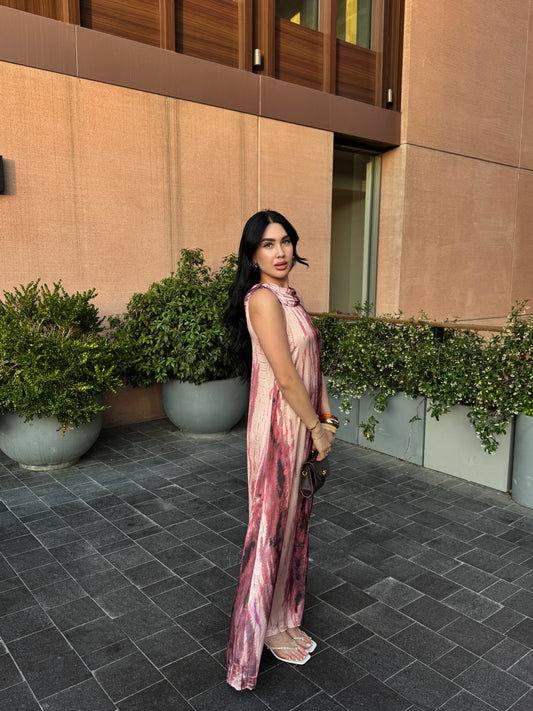 Pembe Renkli Desenli Elbise