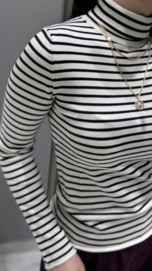 DİLVİN ÇİZGİLİ KAZAK